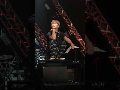 181124 FTISLAND LIVE [+] IN BANGKOK Jaejin says 'Thank you' in Thai. แจจิน : ขอบคุณครับ !!!