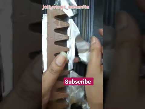 Toblerone Swiss Milk Chocolate.#foodblog  #toblerone #jollyvlogs#chocolate#milkchocolate#tranding