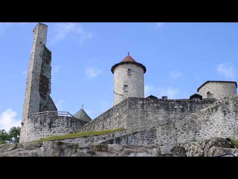 Des Beaux Villages de France /  Laroquebrou (Cantal)