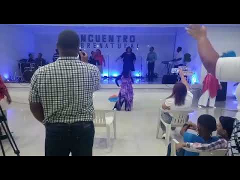 Se acerca un milagro de Chanel Nova, interpretado por Jeovani Díaz.