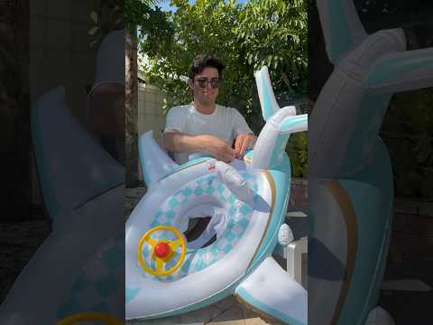 Hope this helps this summer! ☀️ Use a binder clip to deflate pool floats quickly and easily!