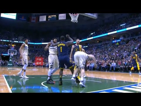 Sterling Brown Gets Tired Of Lance Stepheson's Bullshit！