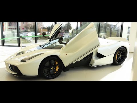 Ferrari LaFerrari Aperta - Iconic Hypercar