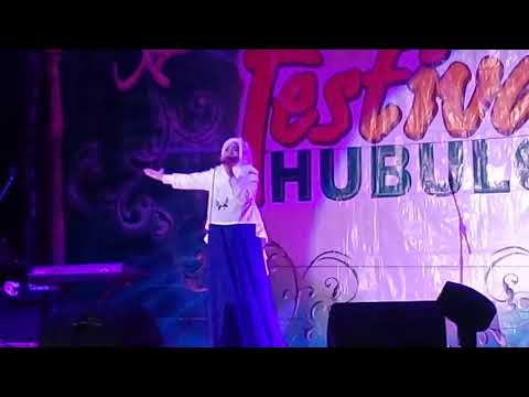 Hj. Wafiq Azizah di Pesantren Hubulo