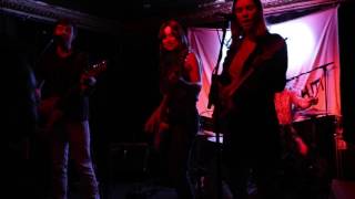 Terry - Hot Heads (Live at The Victoria, September 12 2016)