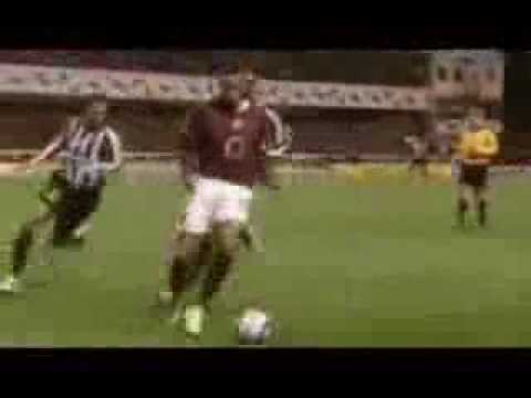 C.Ronaldo vs Ronaldinho vs T.Henry - by erick isl.wmv