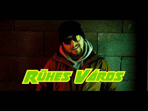 Moondo - Rühes város (Official Music Video)