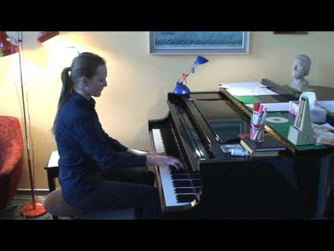 Moje žákyně Hedvika Kotherová, 7. roč. - Fryderyk Chopin: Etuda Op. 25 No. 12