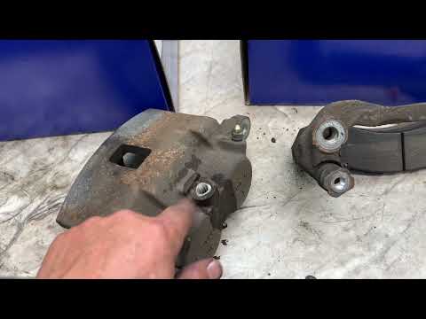 2014 GMC Savana van 2500 Rear Brake Pads and Rotors and Calipers