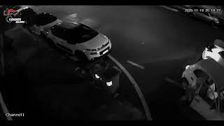 distraevano-automobilisti-per-rubare-soldi-e-carte-di-credito-4-arresti