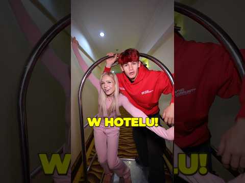 STARSZY BRAT VS MŁODSZA SIOSTRA 🔥 HOTEL