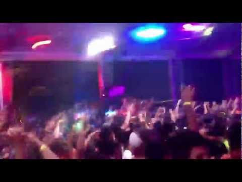 Alesso 21 - Governors Island - Arty drops 'Maximal Crazy'