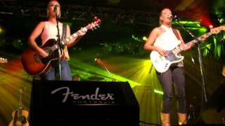 Sunny Cowgirls Six Pack Short