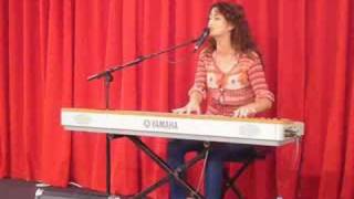 Carmen París - Nueva FNAC - Plaza Imperial - Zaragoza - El Caramelo