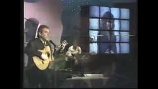 Alberto Cortez _ Te llegara una Rosa. dgt