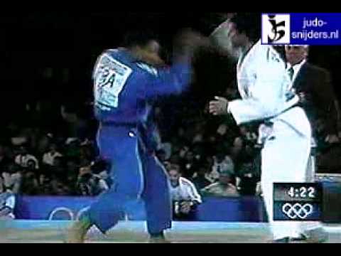 Judo 2000 Sydney: Benboudaoud (FRA) - Giovinazzo (ITA) [-66kg].