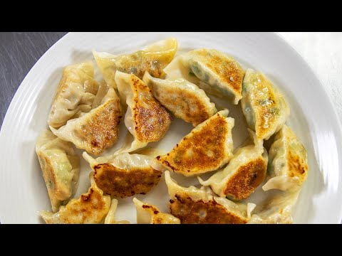How To Cook Vegetarian Potsticker Dumplings (Tofu and Broccoli) | Easy & Healthy Asian Recipes