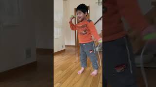 縄跳びの「あやとび」ができなくてイライラ #なわとび #縄跳び #あやとび #園児 #子供