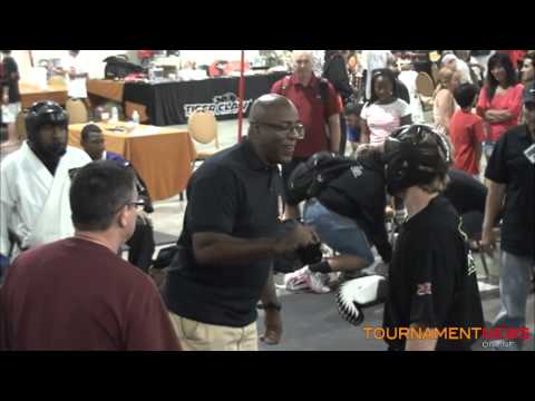 Askia Allison vs Mike Welch at U.S. Capitol Classics 2012