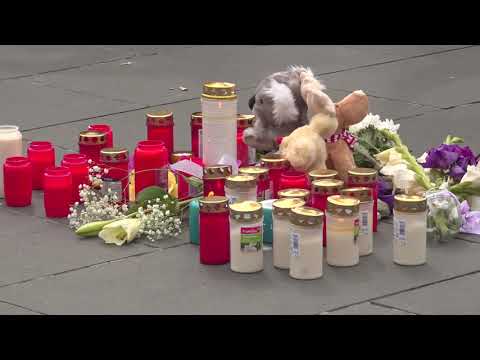 AFD hält Mahnwache vor dem Pasinger Bahnhof