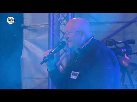 Henk Wijngaard legt concert stil na biergooien