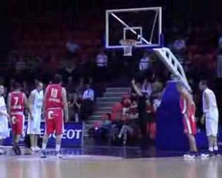 18 03-10-07 BvB BCO-Ninane - Vrijworpen Veselin Petrovic.mpg