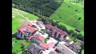preview picture of video 'Paragliding am Elfer mit Baumslalom, (Stubaital / Neustift)'