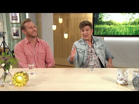 Succébröderna om sina hyllade parodier - Nyhetsmorgon (TV4)