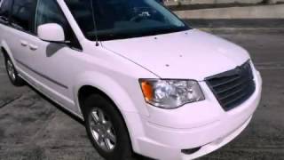 preview picture of video '2010 Chrysler Town Country Milwaukee WI'