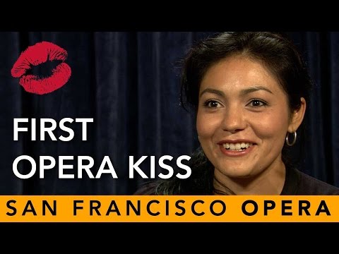 Opera Kiss - Aliyn Pérez