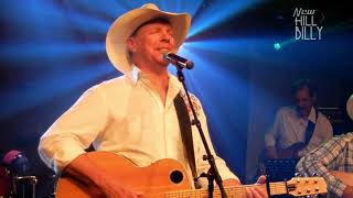 Michael Peterson - When The Bartender Cries - Live!
