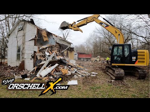 House Demolition!! Using the Excavator to Demolish this old House Shed and RV Camper. Let's Go!!