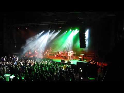 Pamflet - Jen Bůh ví (Live Forum Karlín)