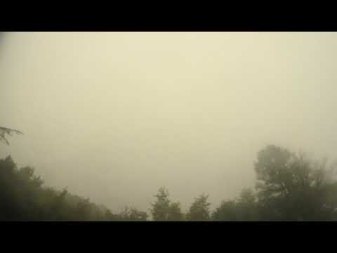 Genova...Non si vede neppure Bavari che è a poche centinaia di mt di fronte...