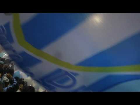 "Atlético Tucumán 3 S.Martin de San Juan 2 - recibimiento al equipo" Barra: La Inimitable &bull; Club: Atlético Tucumán