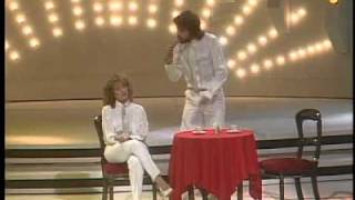 Video Dímelo Delante De Ella (En Vivo) de Pimpinela