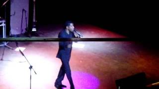 Babyface singing Don&#39;t be cruel