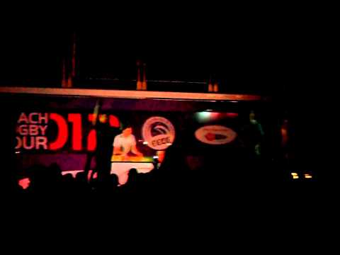 DJ Adrien Toma Mix party Fun Live @ FFR Beach Rugby Tour 2012 (HD) -4-
