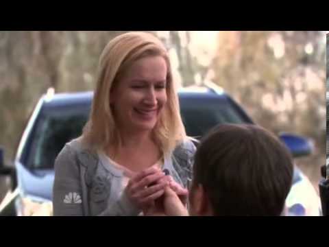 Dwight proposes to Angela