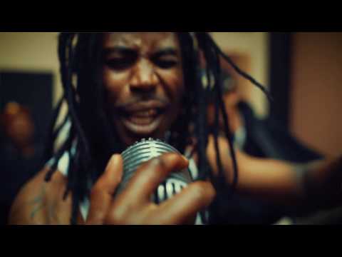 Heat'n Up - Self Thuggah