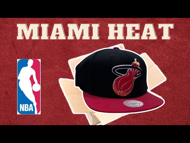 Vídeo relacionado con Mitchell & Ness Team Arch Gorra de béisbol Snapback (NBA/HWC) - Minnesota Timberwolfes (Gris/Azul Oscuro)