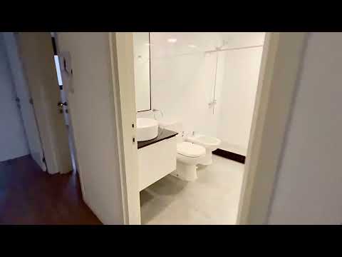 Video de YouTube - La Blanqueada . Lindísimo apartamento  de 2 dormitorios y garage fijo. Se destaca el gran living comedor con  vista despejada al contrafrente. Luz y sol !  Excelente estado. O
