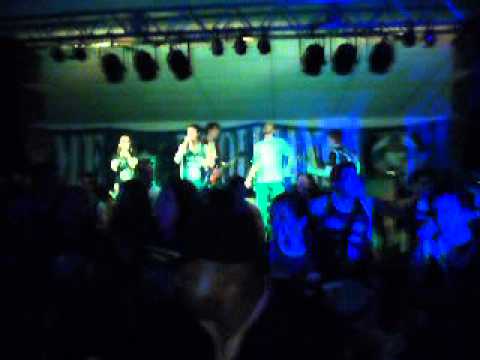 Bateria Hooligans - Introdução/Ana Júlia/Mila/Não Quero Dinheiro