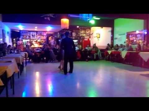 PAOLA TACCHETTI Y ALEJANDRO HERMIDA. BAILAN "SE DICE DE MI"