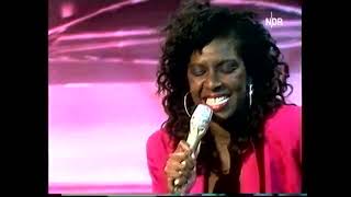 NATALIE COLE - Pink Cadillac (&#39;Extratour&#39; German TV 1988)