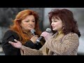 The Judds sing "Love can build a bridge" in at Ceremony of the Martin Luther King Jr in 2006