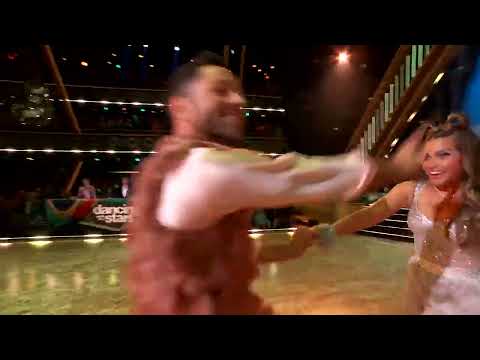 Danielle Fishel’s Disney Night Quickstep | Dancing with the Stars