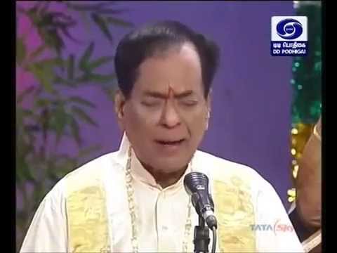 Dr M Balamuralikrishna 02 Vathapi Ganapathim Bhaje wmv