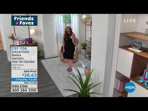 CACATO EacuteS Baleia Metallic CandyScented SlipOn Sandal