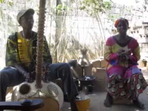 Jali Sherrifo Konteh and Makoy Jobarteh perform 